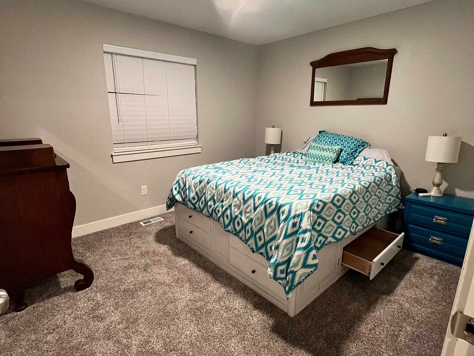 1 bed, 1.5 bath, 673 sqft, $650 — Photo 2