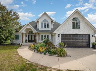 6563 Frankenlust Rd, Bay City, MI 48706