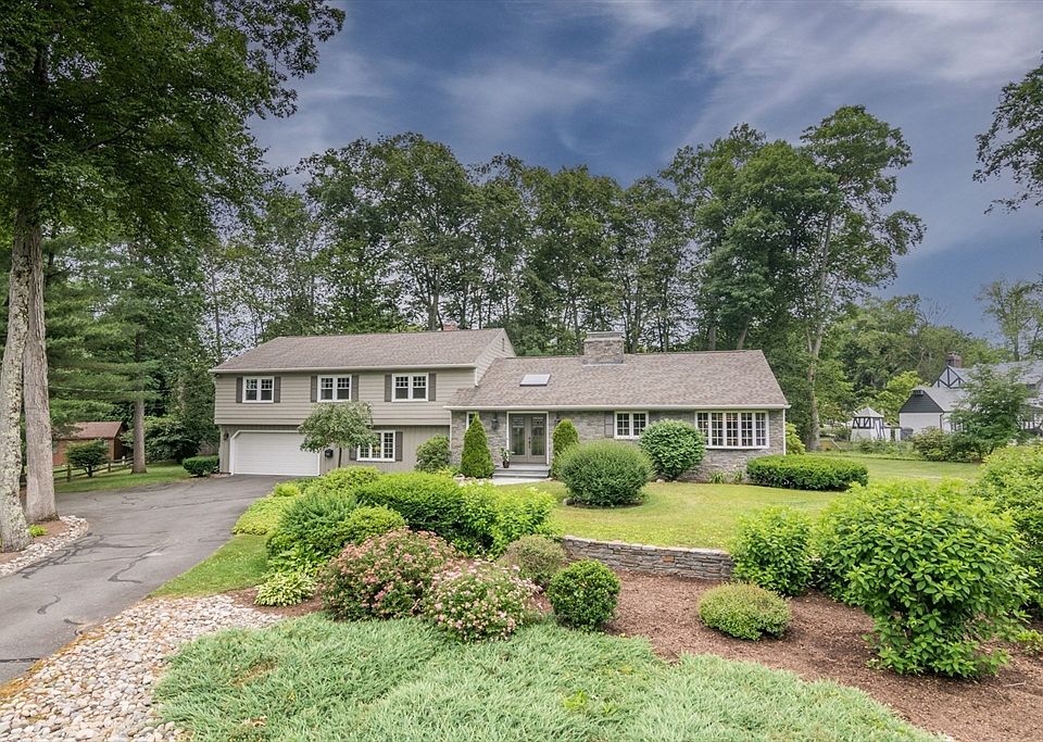 1st image of 42 Elizabeth Cir