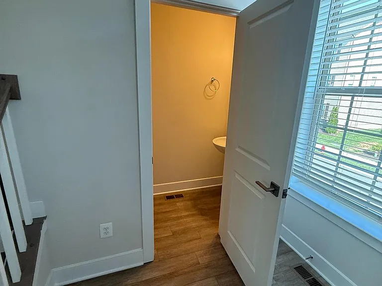 212 Pomegranate Ln — Photo 22