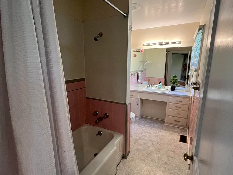 226 Orchard Ln — Photo 24
