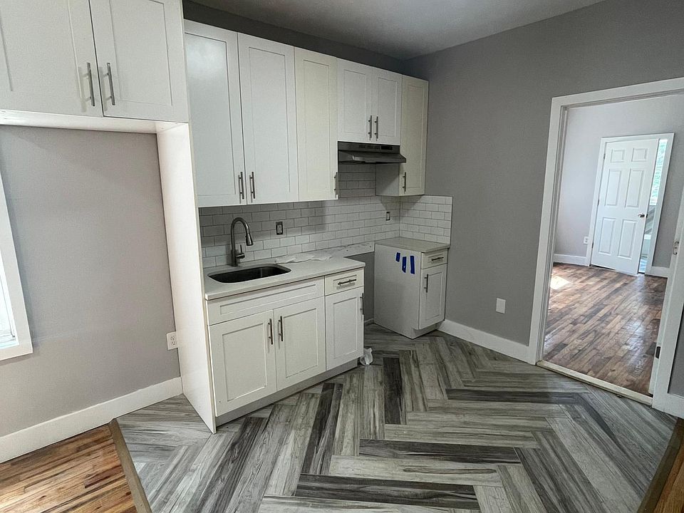 1st image of 387 S 20th St #A