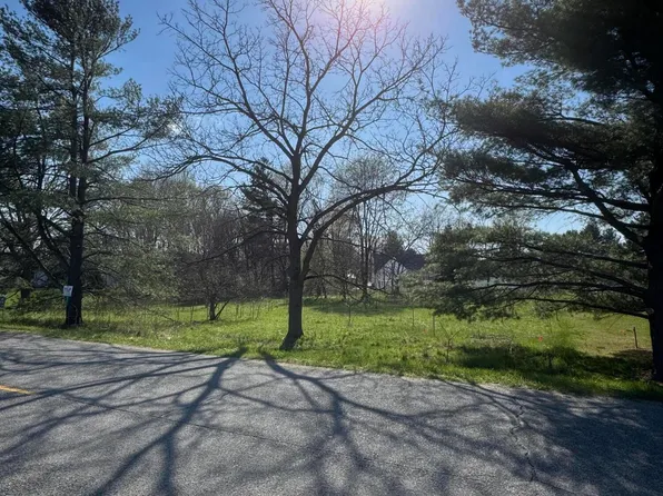 7664 68th St, South Haven, MI 49090