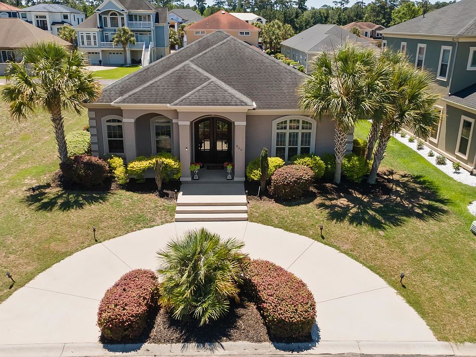 1st image of 809 Bluffview Dr.