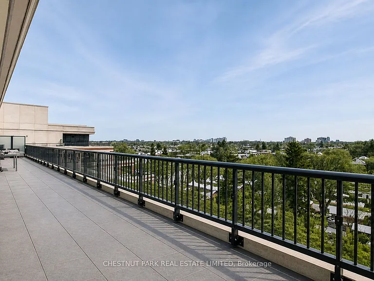 1700 Avenue Rd #Penthouse 706 — Photo 34