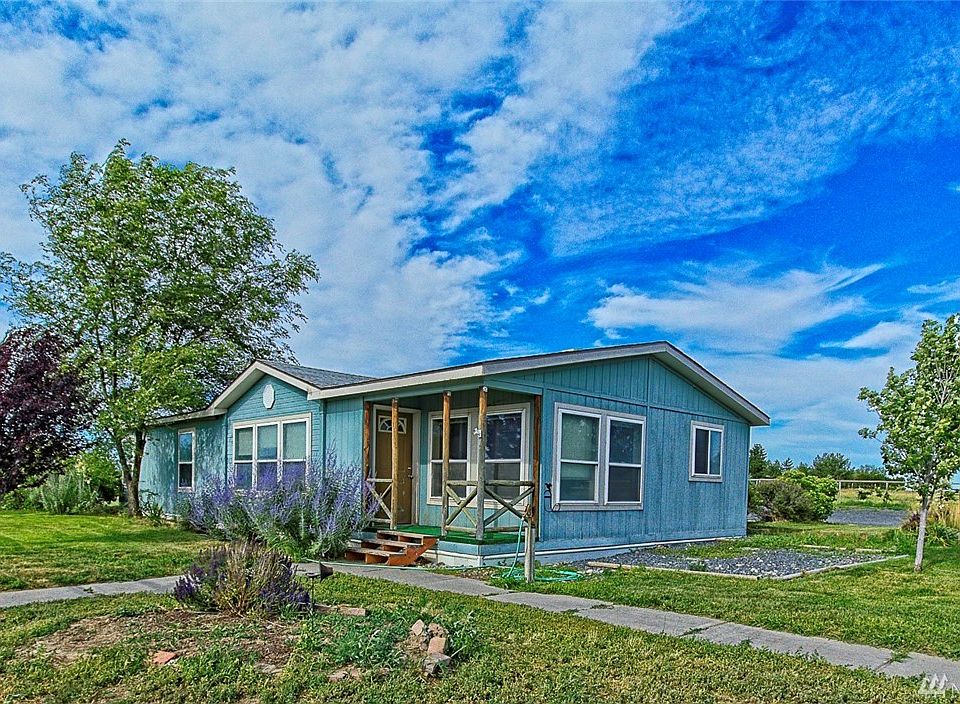 1st image of 2325 Jakes Pl NE