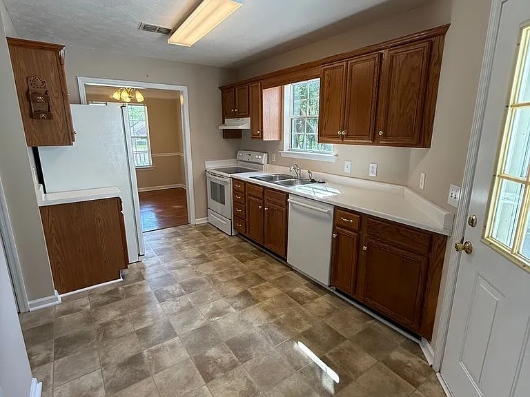 620 Federal Ct — Photo 9