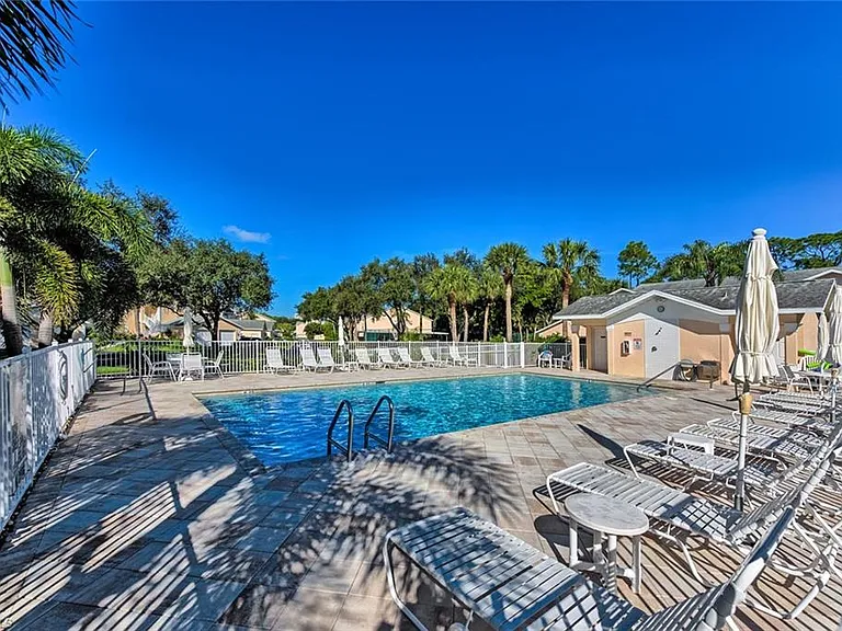 774 Wiggins Lake Dr #106 — Photo 34