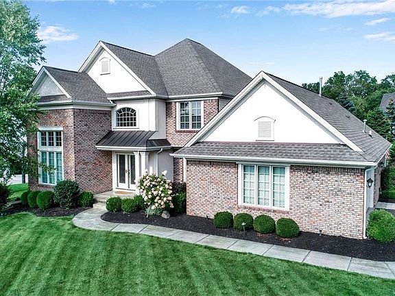2nd image of 20 Hampton Ct