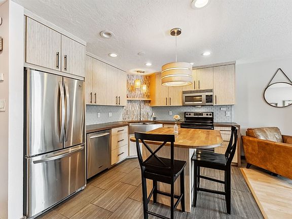 4th image of 923 Straight Creek Drive UNIT 102