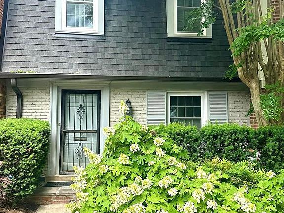 2nd image of 5103 Sentinel Dr #33