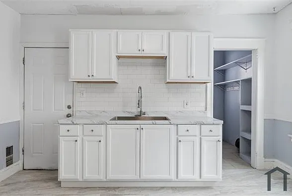 64 Rowe Ave #2 — Photo 7