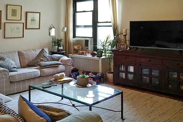 Rented by Rita S Citrin, LREB | media 27