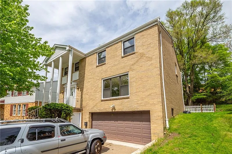 104 Elena Ct photo 1