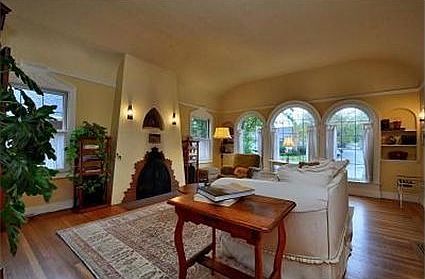 2nd image of 2724 22nd St