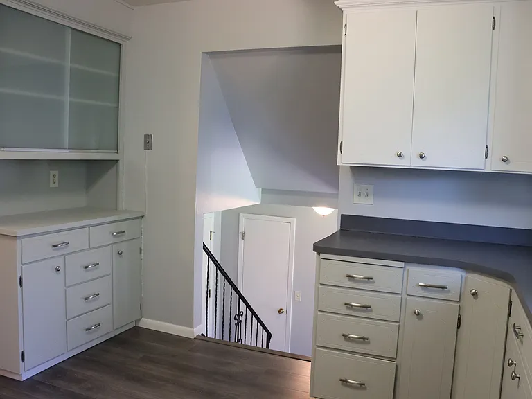 702 E Turnpike Ave — Photo 6