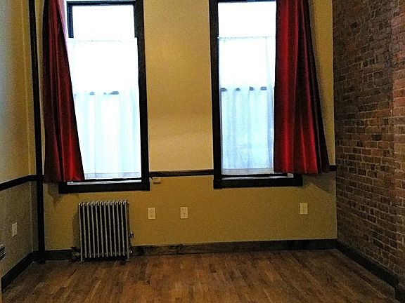 2nd image of 256 E 125th St APT 1RW