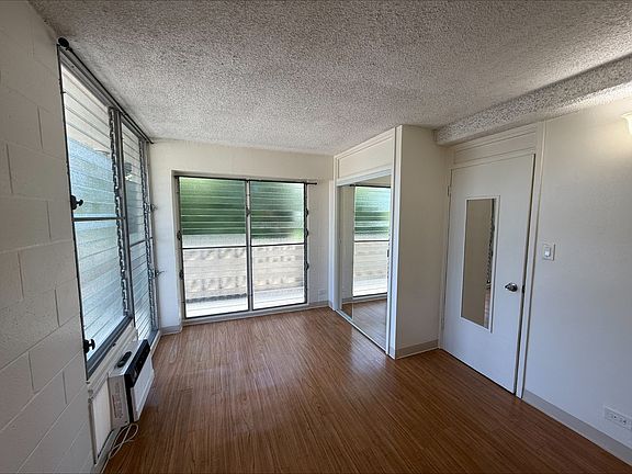 5th image of 416 Kuamoo St APT 405