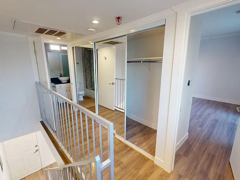 Franklin Tower — Photo 26