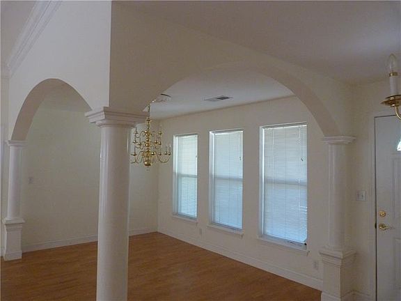 3rd image of 6432 Looper Lake Dr