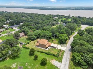 7200 Courtney Dr, Azle, TX 76020