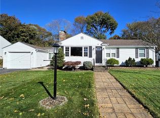 18 Rotary Dr, Johnston, RI 02919