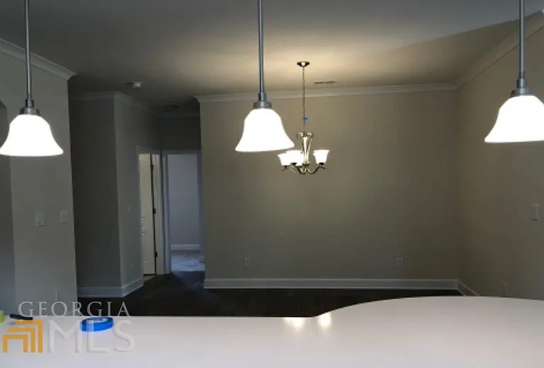 128 Stamford Ave — Photo 15