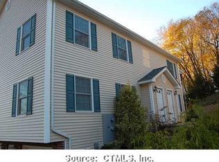 52 East St, Derby, CT 06418