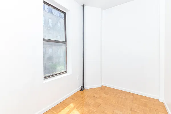 Rented by MySpaceNYC | media 11