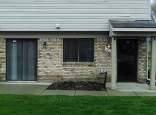 50161 N Benny Ct, Chesterfield, MI 48047