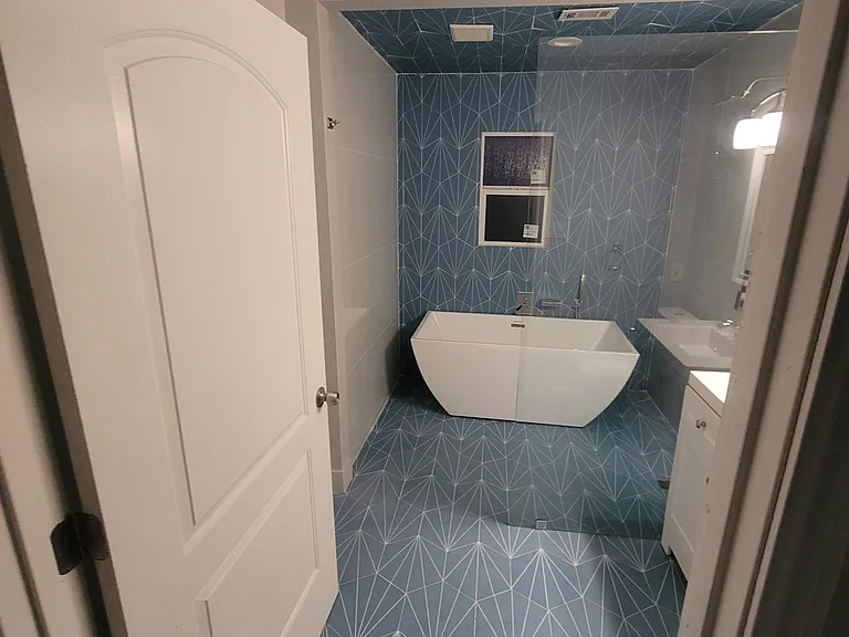 4024 Avenue N 1/2 — Photo 10