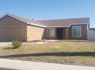 3808 Hatcher Pl, Rosamond, CA 93560