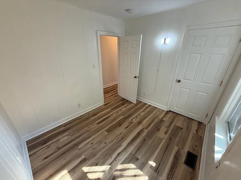 347 Washington St #1 — Photo 7