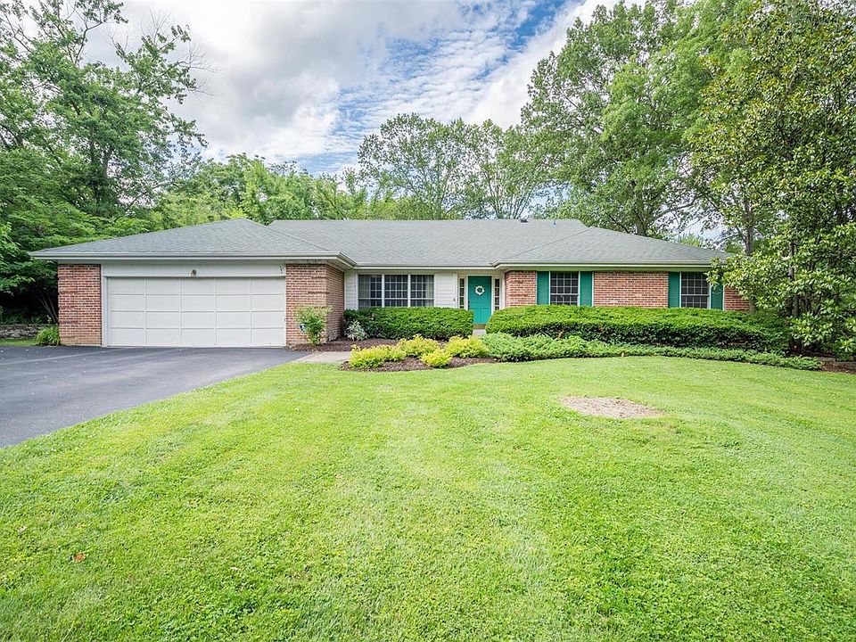 1st image of 2 Ferrand Woods Ln