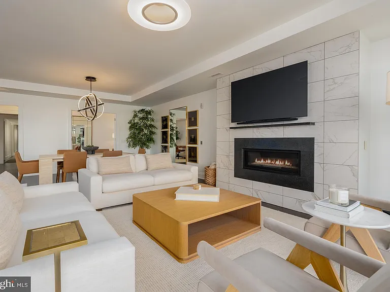 310 Strand St #503 — Photo 9