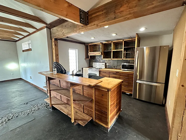 2933 W Short Pl — Photo 5