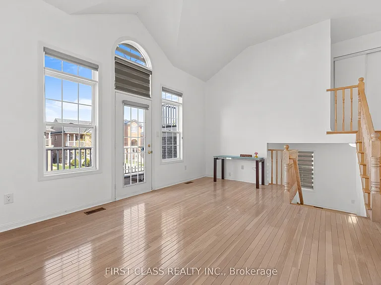 5554 Churchill Meadows Blvd #MAIN — Photo 20