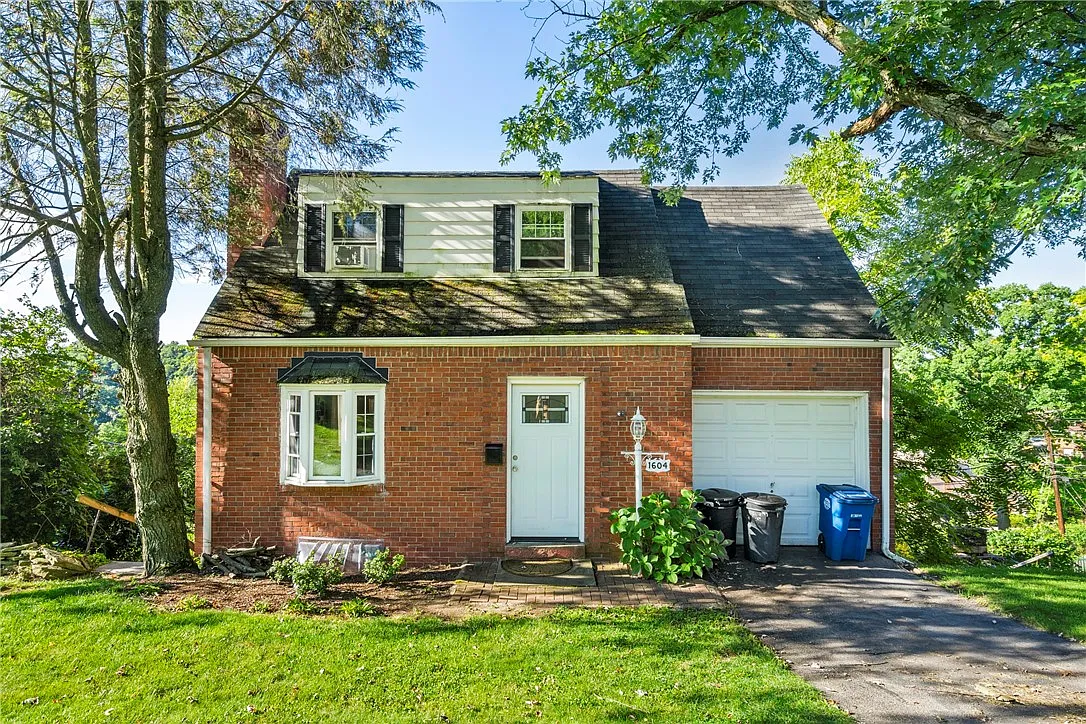 1604 Elderslee Rd photo 1