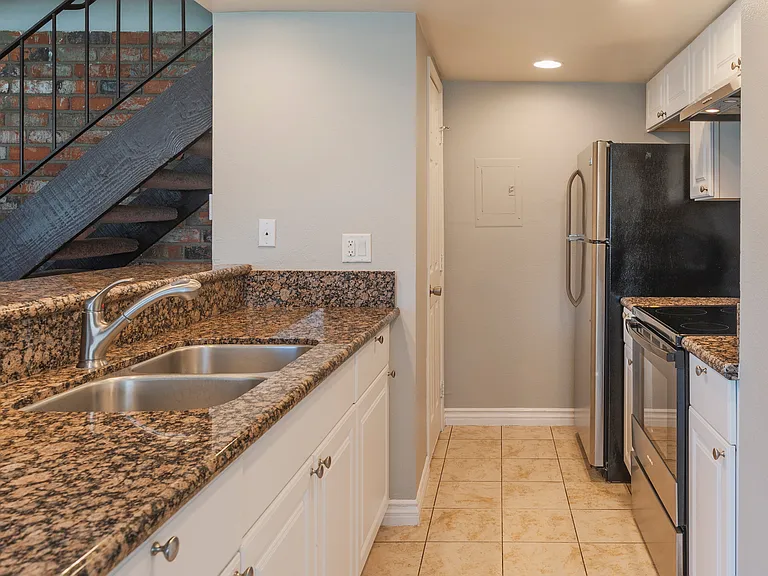 2044 N Avenida Vista Monte 1 #2-DEL — Photo 10
