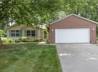 188 Black Cherry Ln, Battle Creek, MI