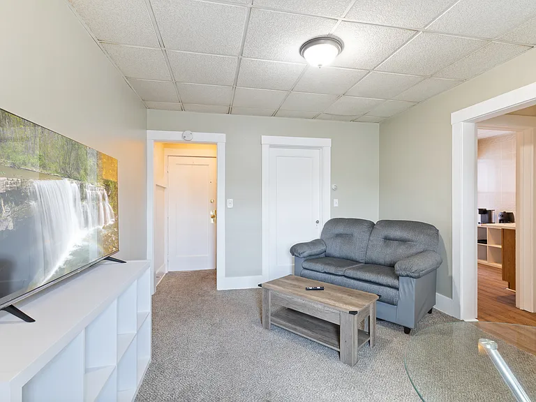 2 Irvington Rd #6 — Photo 9