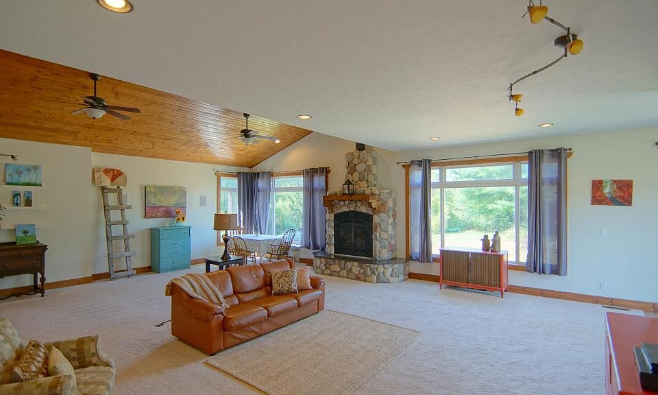 11684 Garr Rd, Berrien Springs, MI 49103 Zillow