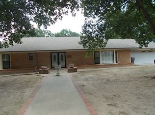 828 Ridgecrest St, Ardmore, OK 73401