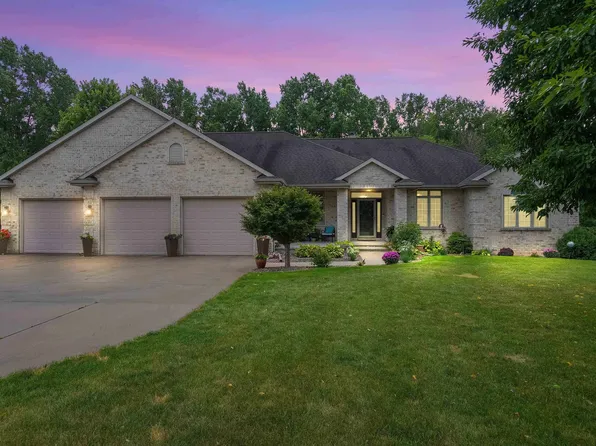 1549 Ravine Dr, Hobart, WI 54313