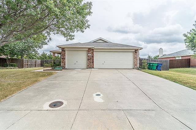 1st image of 410 Stefhanie Dr