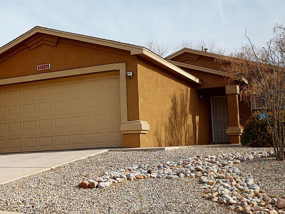 1st image of 10570 Vista Bella Pl NW