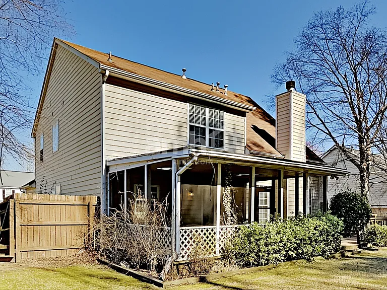 2355 Kirkstone Dr — Photo 22