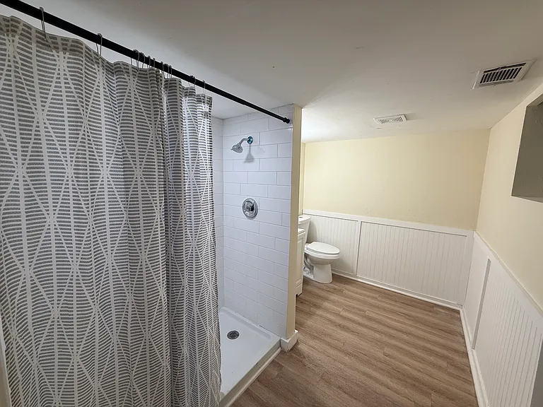 2652 Winthrop Rd — Photo 15