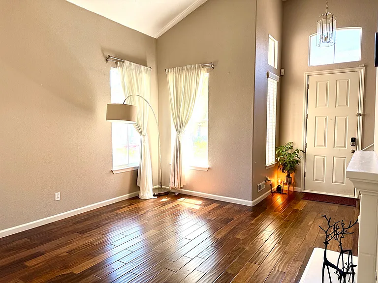 5822 Chambertin Dr — Photo 4