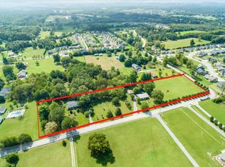 8422 Roy Ln, Ooltewah, TN 37363